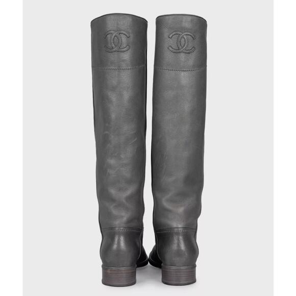 Chanel Grey Leather Knee-High Boots - Size 39.5 - Picture 4 of 6